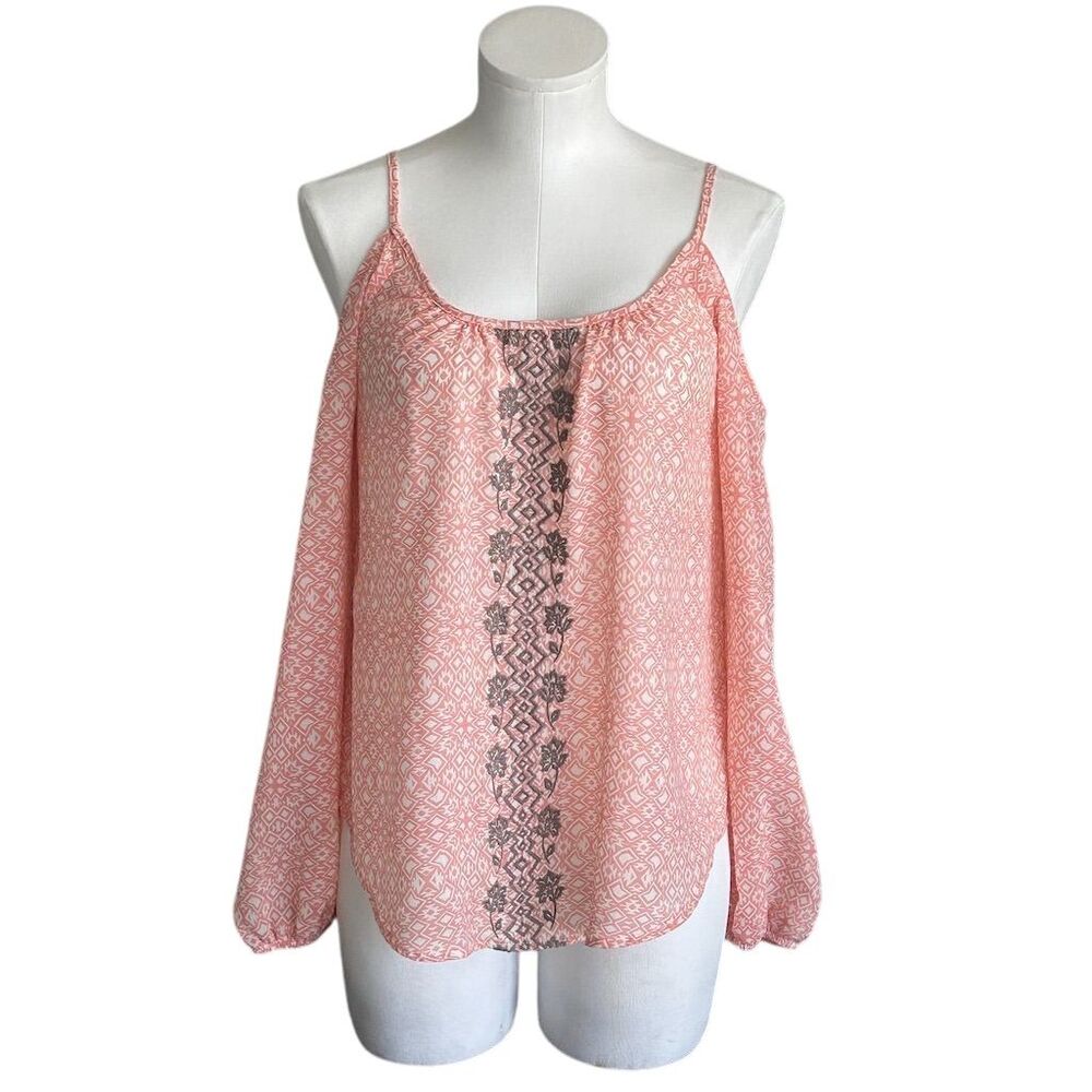 Rewind Juniors Off Shoulder Long Sleeve Aztec Blouse Pink/Ivory Size S